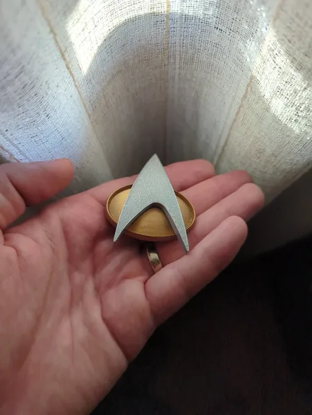 Star Trek TNG Combadge
