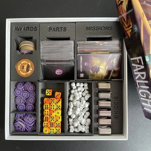 Insert/Organizer for Farlight