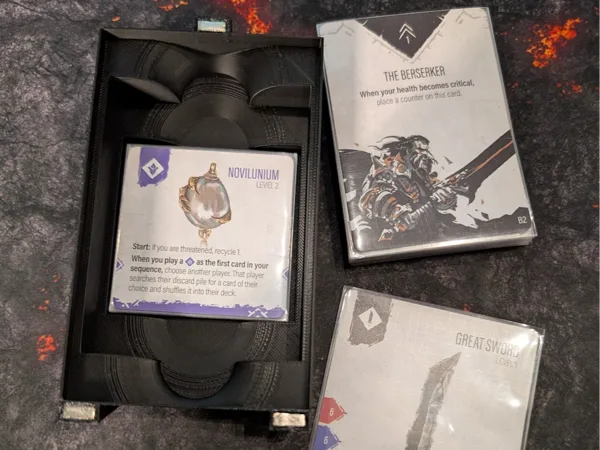 Character Deck Box - Primal: The Awakening -