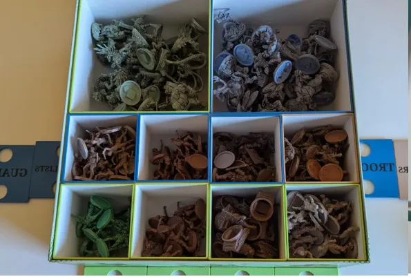 Solución "Todos los Minis en una Caja" para Marvel Zombies