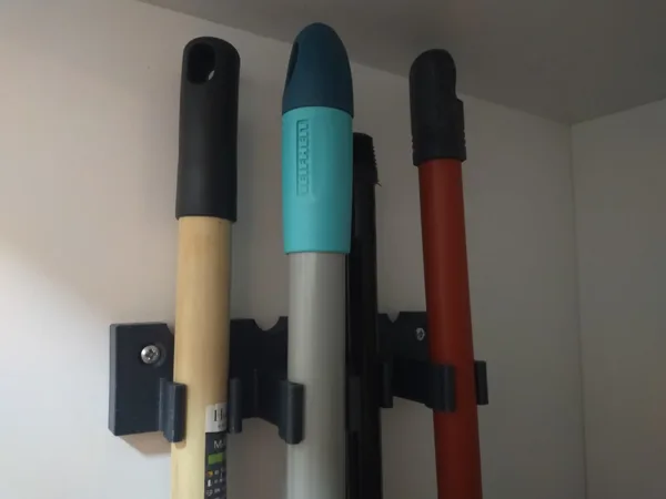 Broom holder 4 spots