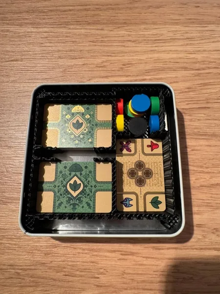 Codex Naturalis Insert