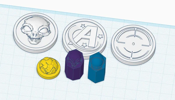 Not Alone Boardgame pieces