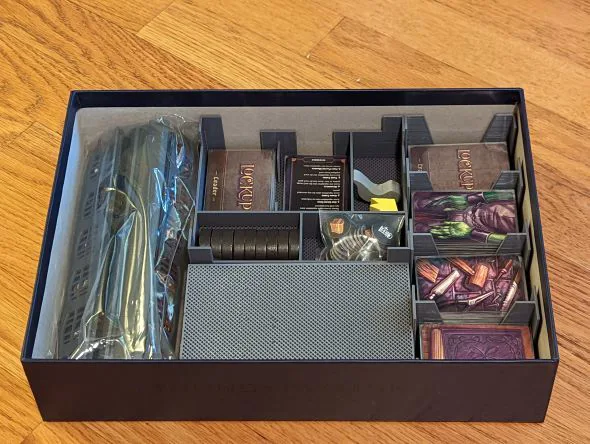 Minimalist LockUp + Expansion Organizer