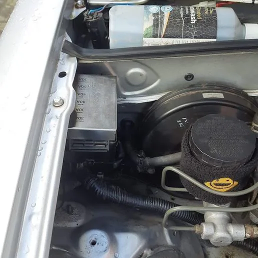 MX5 MK1/Eunos fuse box bracket