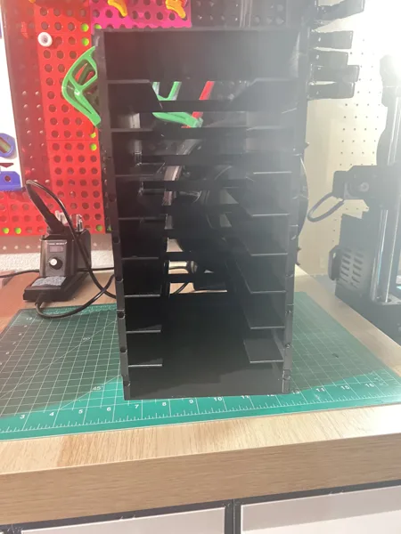 Dice Throne Bookshelf - Cut Pieces