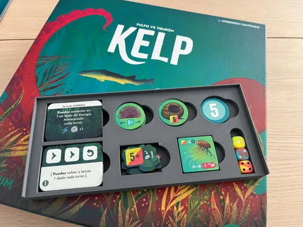 Kelp (retail) w/expansions insert / organizer