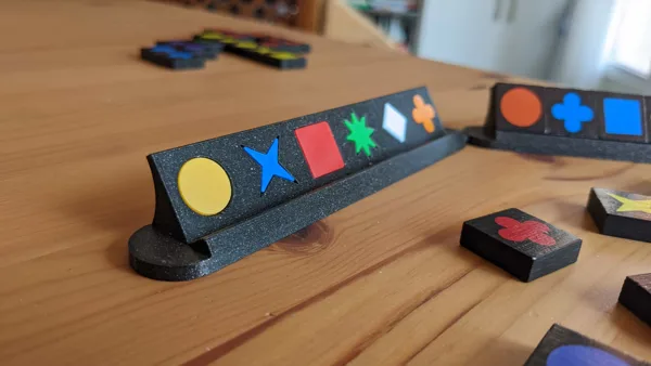 Qwirkle tile rack