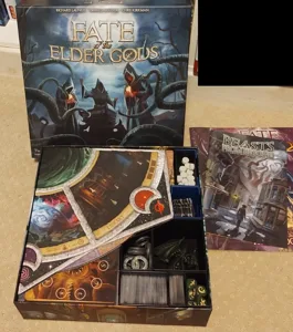 Fate of the Elder Gods board game insert - all in, holds expansion