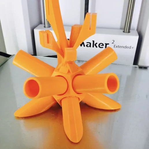 FUNNY GEOMETRIC PENCIL AND PICTURES HOLDER