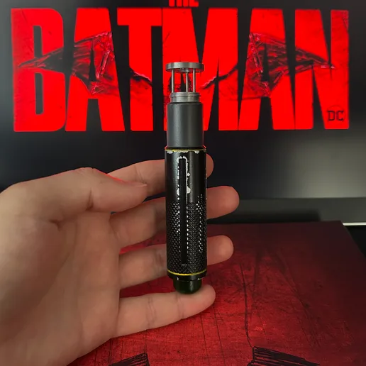 The Batman 2022 - Epinephrine shot / Adrenaline pen (Batman Prop)
