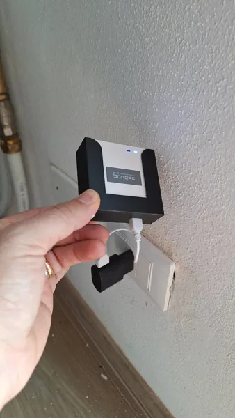 Sonoff bridge wall holder