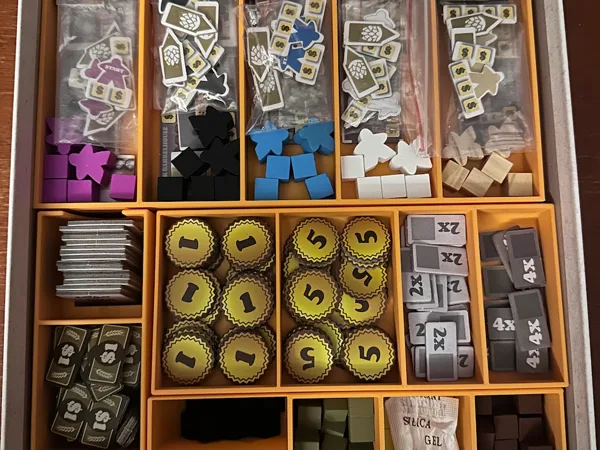 Brew Crafters game insert
