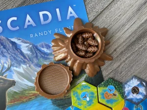 Cascadia Pinecones and Tree Stump Box