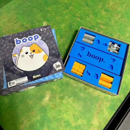 boop. Boardgame Insert