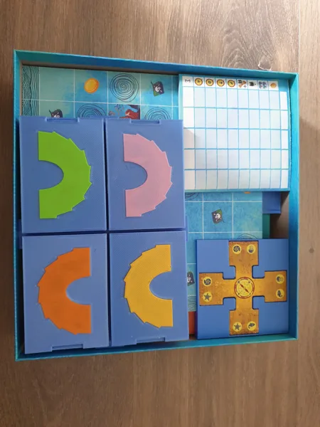 Insert for the game "Sea Dragons"