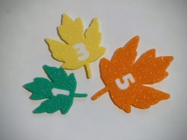 Maple Leaves - tokens for Mycelia or decorations