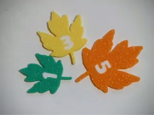 Maple Leaves - tokens for Mycelia or decorations