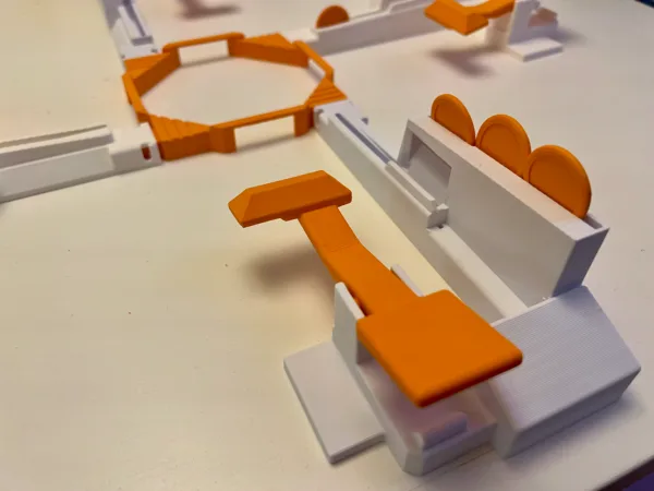 Loopin' Louie 8-Player Extension