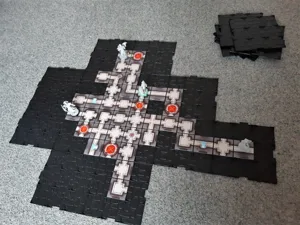KARAK - tiles grid