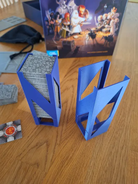 Karak, Carcassonne - stojan, card stand