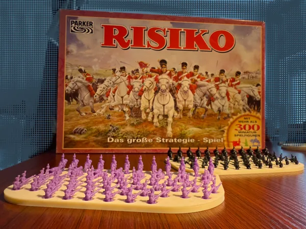 Risk Deluxe Edition - Troop Holder Plate