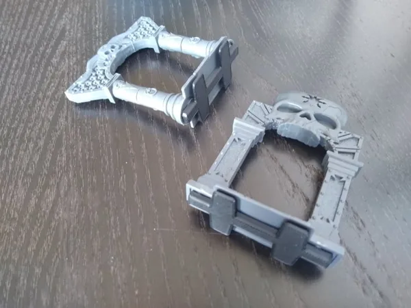 'Warcry: Catacombs' - Dungeon Door Adaptor for 1995 Warhammer Quest