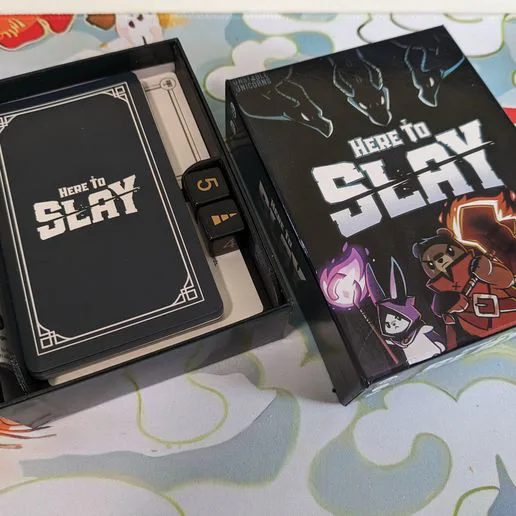 Here To Slay (fake) insert and draw/discard tray