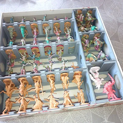 zombicide undead or alive miniature storage