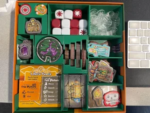 CoraQuest Insert/Organizer