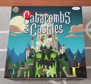 Catacombs & Castles 2E Big Box Insert for Sleeved Cards