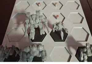 Bandeja para mechs de Battletech con imanes