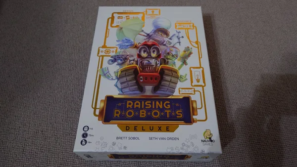 Raising Robots Deluxe - Insert