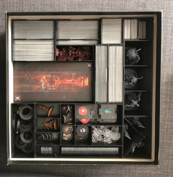 Deep Madness insert (sleeved cards)