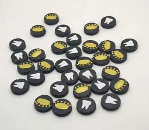 Checkers / backgammon discs for dentists (And all lovers of teeth and root canals)