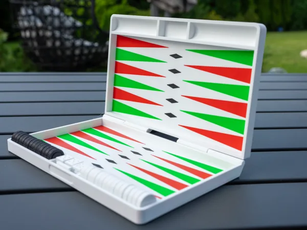 Backgammon minimalist travel edition