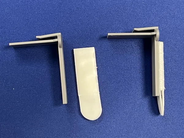 Hanger clip for empty boardgame boxes
