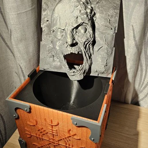 Halloween Treat Box -Unearth the terror