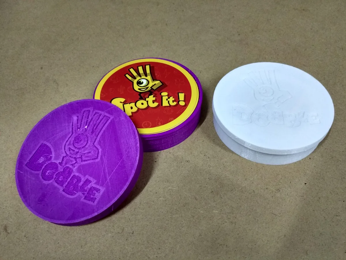 Dobble / Spot It Card Game Case / Flexible Material