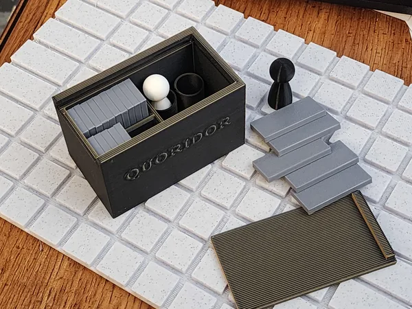 Box for Quoridor pieces