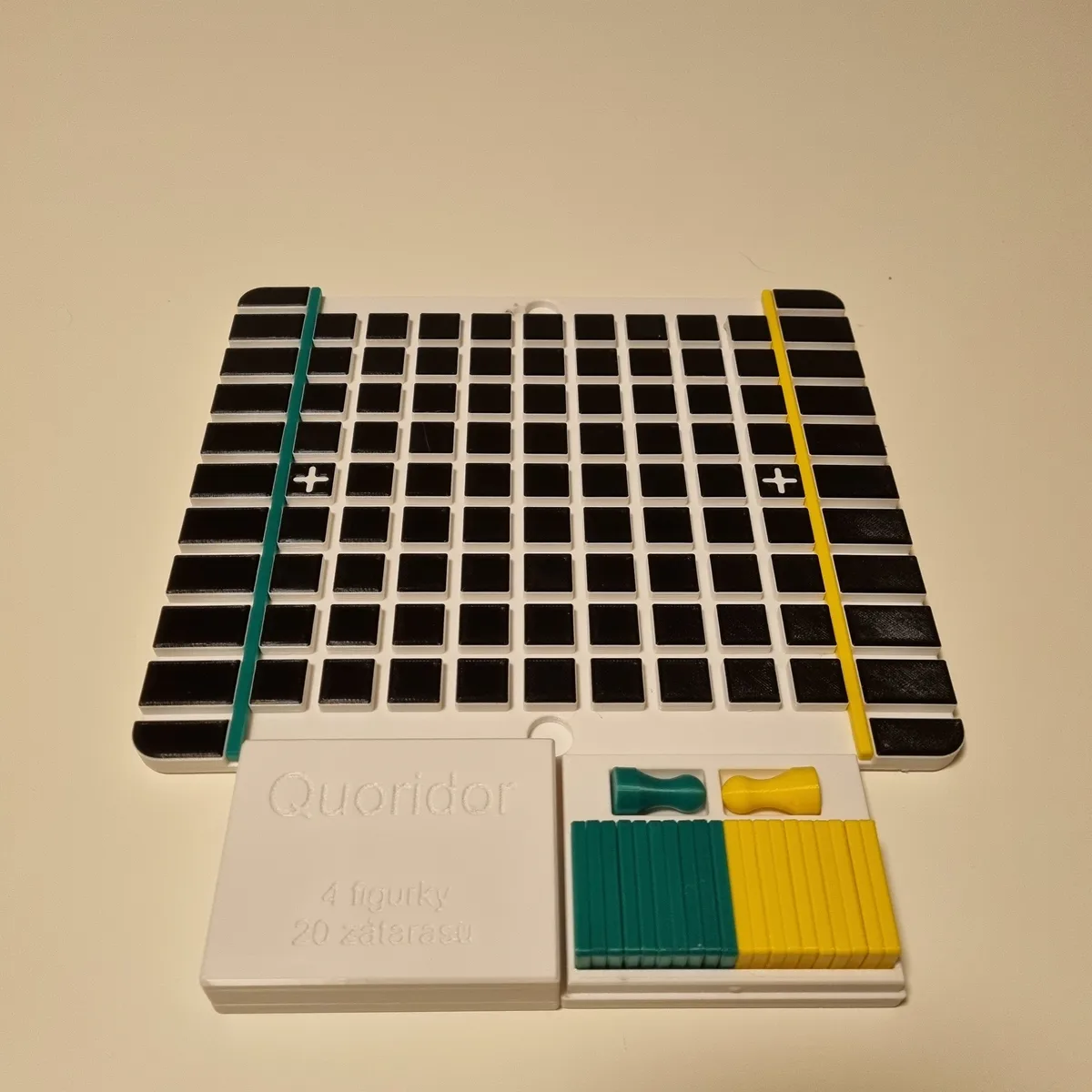 Box for Quoridor game