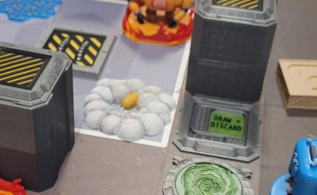 Robot Quest Arena - Smokescreen