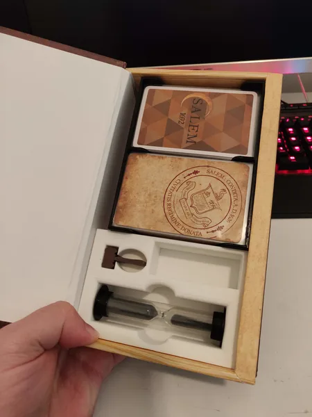 Salem 1692 Insert and Card Holder