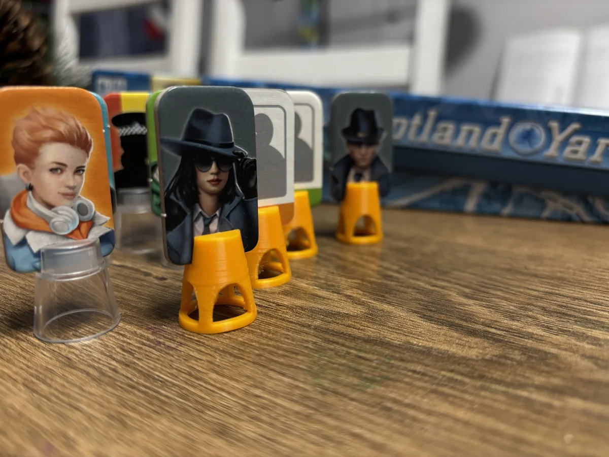 Scotland Yard Player Card Stand Holder