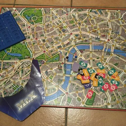 Scotland yard game pack