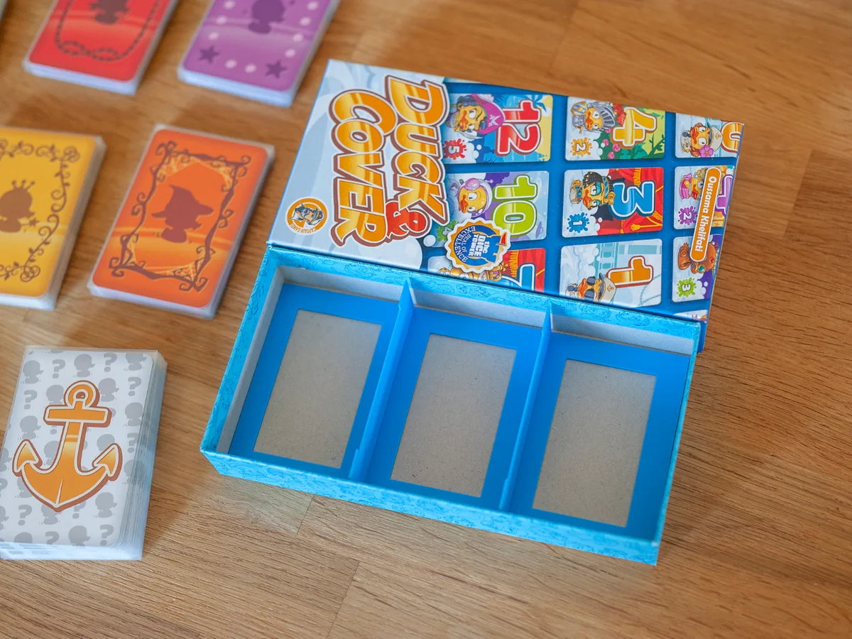 Duck & Cover / Duck and Cover Cardgame Insert