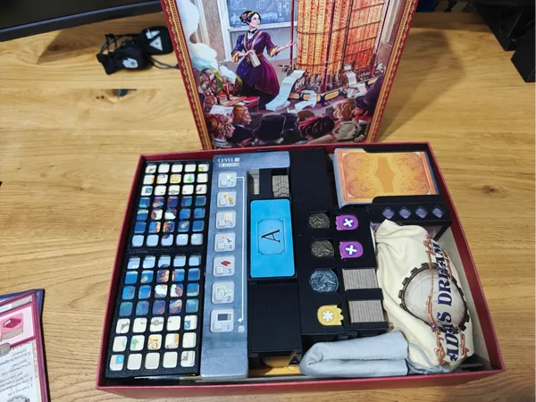 Ada's Dream Deluxe Edition Board Game Insert