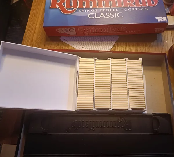 Rummikub chips box