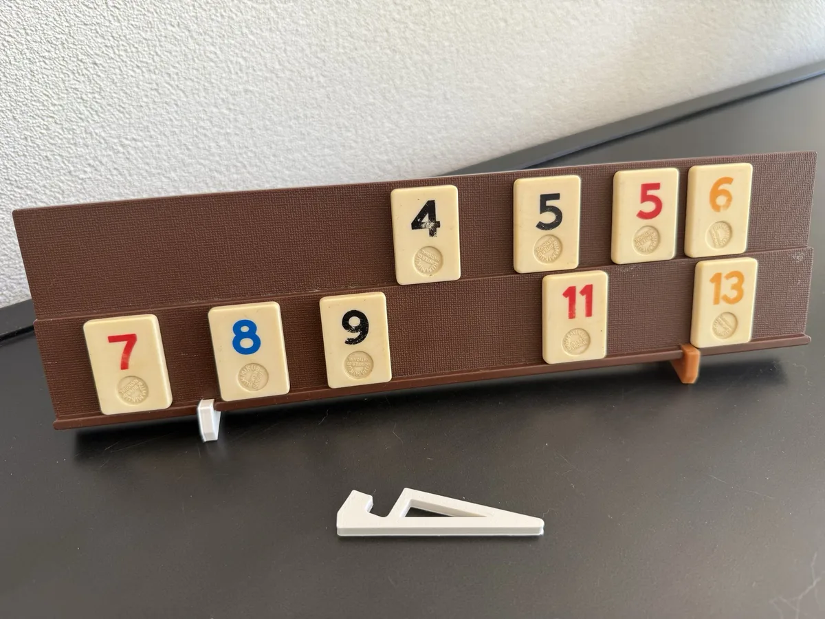 Replacement leg for Rummikub stand