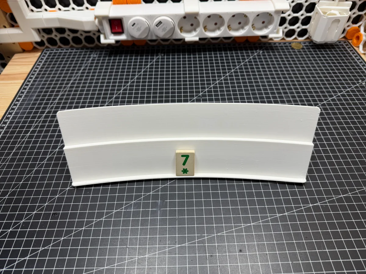 Curved Rummikub stand